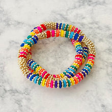 Load image into Gallery viewer, London Lane Daisy Rainbow Heishi Bracelet 6mm