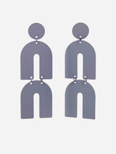 Load image into Gallery viewer, Grey Lulu Earrings