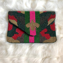 Load image into Gallery viewer, London Lane Queen Bee Beaded Clutch Handbag