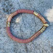 Load image into Gallery viewer, London Lane Rome Heishi Bracelet 6mm